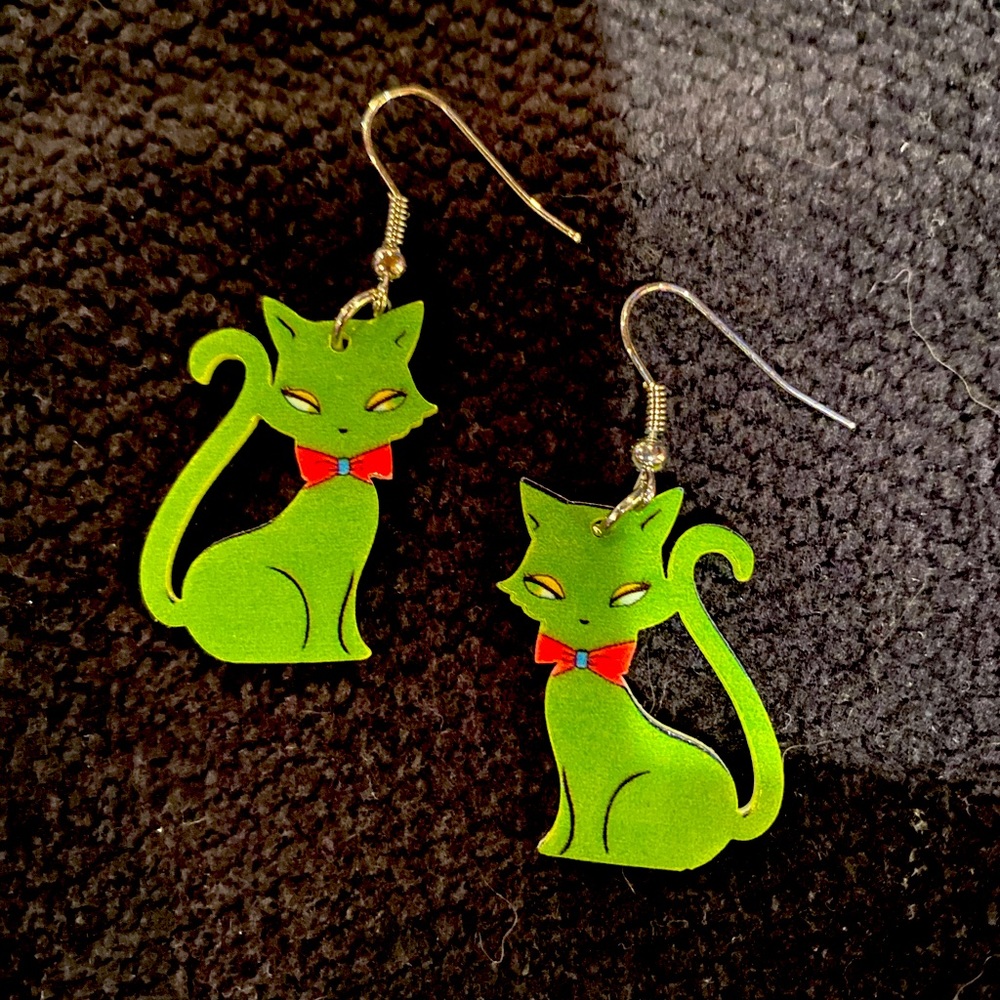 Fabulous little cat 🐈‍⬛ earrings